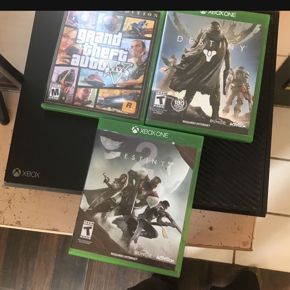 Xbox one 500 gb comes with the games in the pictures - Picture 2 of 3